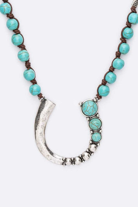 Stone Beads Western Horseshoe Pendant Necklace 3 Colors