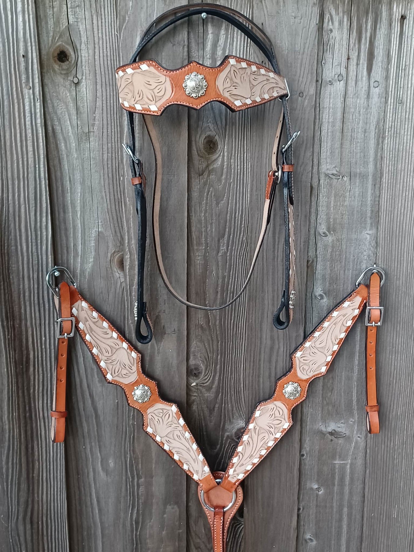 Traditional White Buck-Stitch, Headstall Breast Collar Set