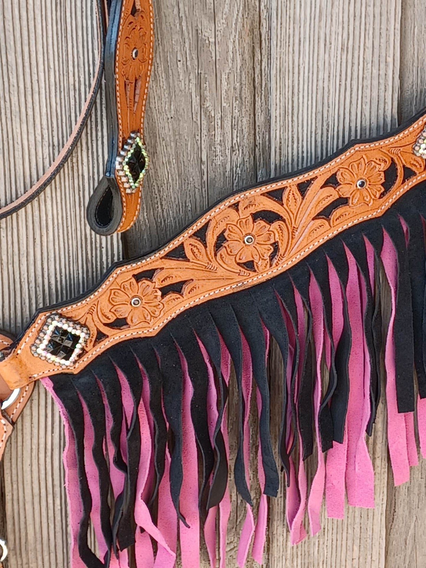 Western Blossom Pink Black Headstall Breast Collar Set Wither Strap