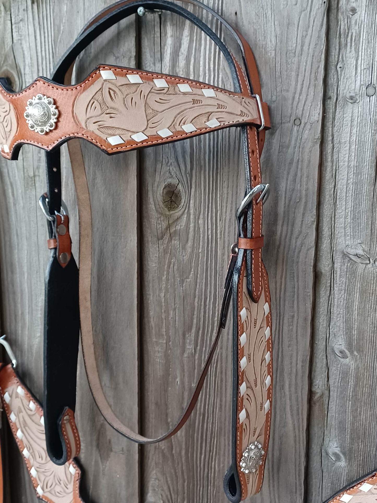 Traditional White Buck-Stitch, Headstall Breast Collar Set