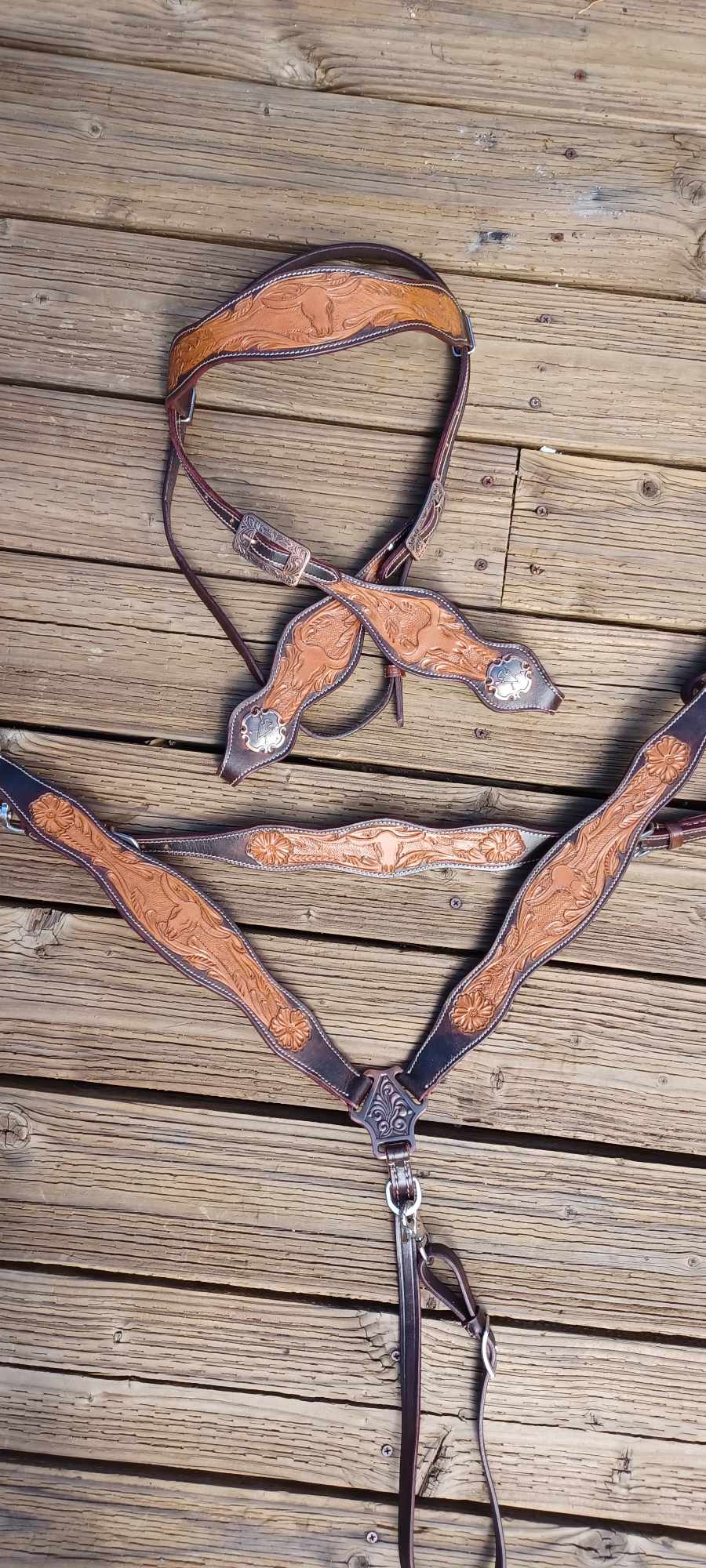 Longhorn and Flowers Tooled Horse Tack Bridle Set with Wither Strap