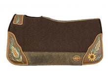 Load image into Gallery viewer, 28x30 Barrel Style 1&quot; Brown Felt Pad with Antiqued Feather and Sunflower Design
